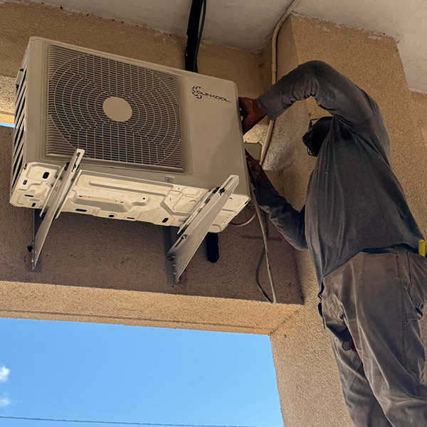 AC Installation & Servicing